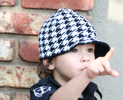 Reversible Houndstooth Beanie - Through my baby's eyes