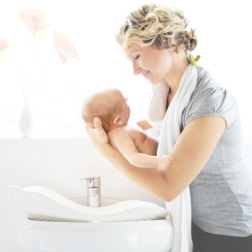 Hug - Hands Free Hooded Infant Towel - Through my baby's eyes