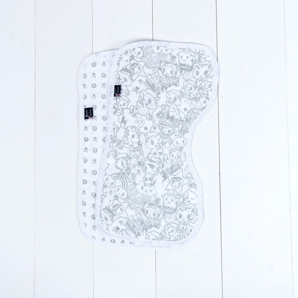 Unikiki/Monogram Burp Cloths - Through my baby's eyes